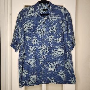 Izod Men's 100% Silk Blue Summer Floral Hawaiian Short Sleeve Button Up Large